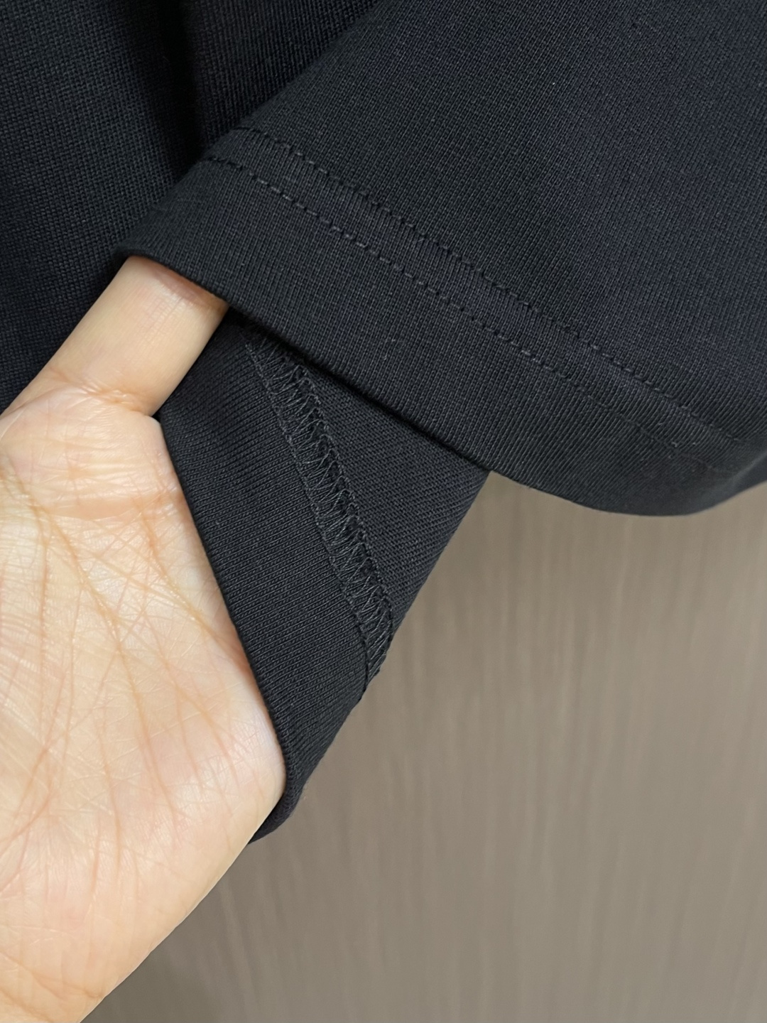 Balenciaga 刺绣logo圆领短袖T恤，定织定染百分百纯棉双股面料 成衣洗水 前幅高清扫描图案完