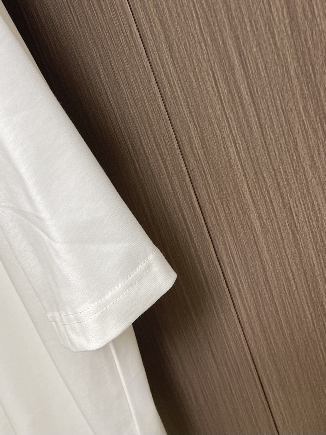 Arcteryx始祖鸟 2026SS 前后印花短袖T恤 采用60支双股，270g全棉面料。上身透气，绝不