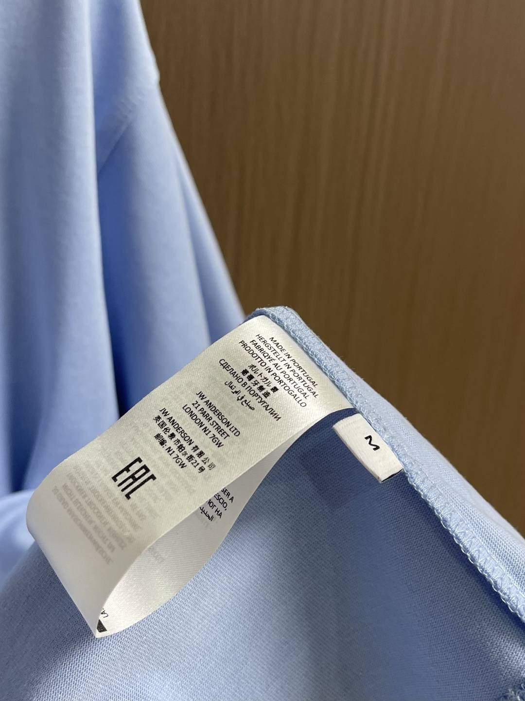 jwanderson 2026SS早春新款圆领短袖T恤！层次自然有型 能很好修饰脖子与脸型视觉上显瘦 标