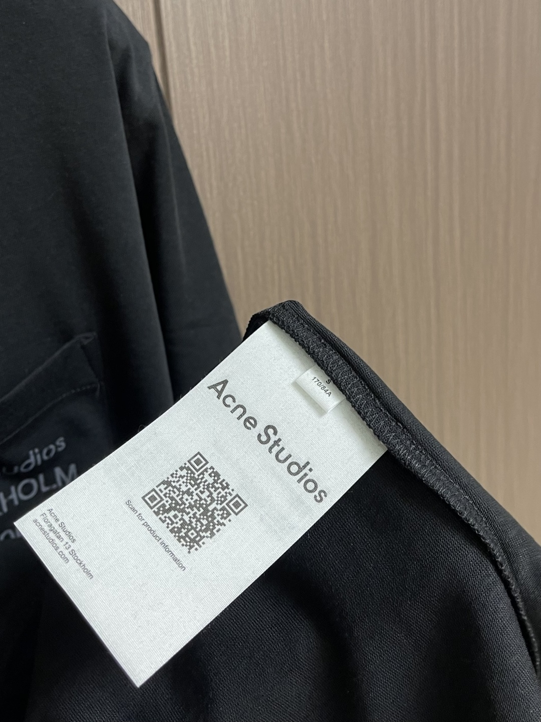 Acne Studios 徽标口袋短袖T恤 定制云絮爽滑麻棉料 柔软细腻 舒适贴肤 一抹深邃黑诠释低调奢