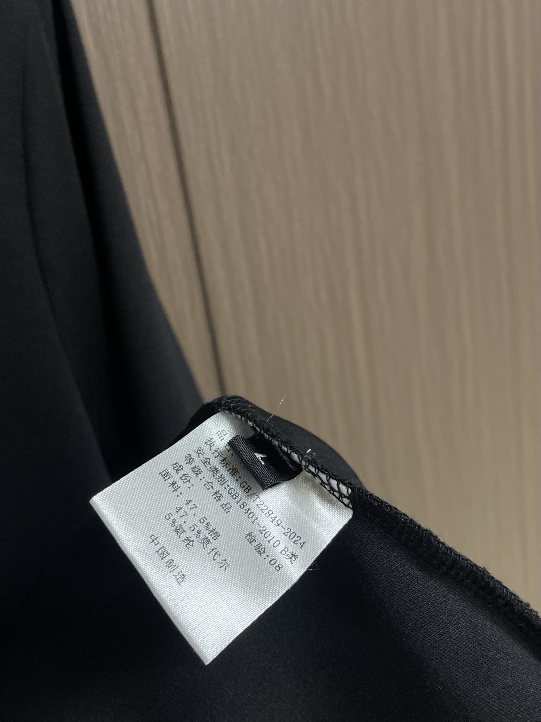 Dior 下摆小蜜蜂刺绣纯棉短袖t恤，时髦百搭小蜜蜂经典t，小迪高级极简系列，宽松os版型裁剪，不挑人款