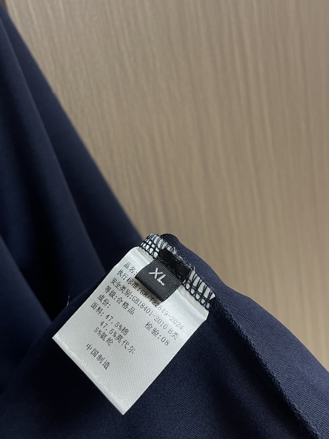 Dior 下摆小蜜蜂刺绣纯棉短袖t恤，时髦百搭小蜜蜂经典t，小迪高级极简系列，宽松os版型裁剪，不挑人款
