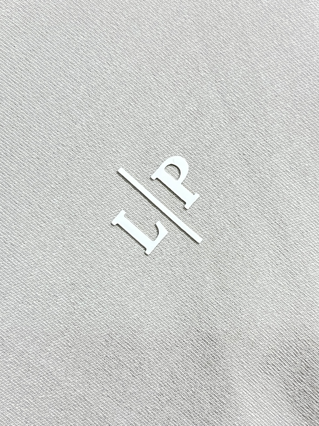 Loro piana Loro Piana 2026ss新款胶印标识纯色圆领短袖T恤， 百搭款式 任何人