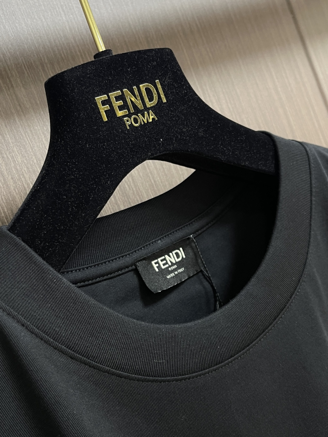 Fendi 2026ss早春新款 贴布章仔刺绣短袖T恤，轻奢主义，男女日常通勤穿搭必备单品，320克10