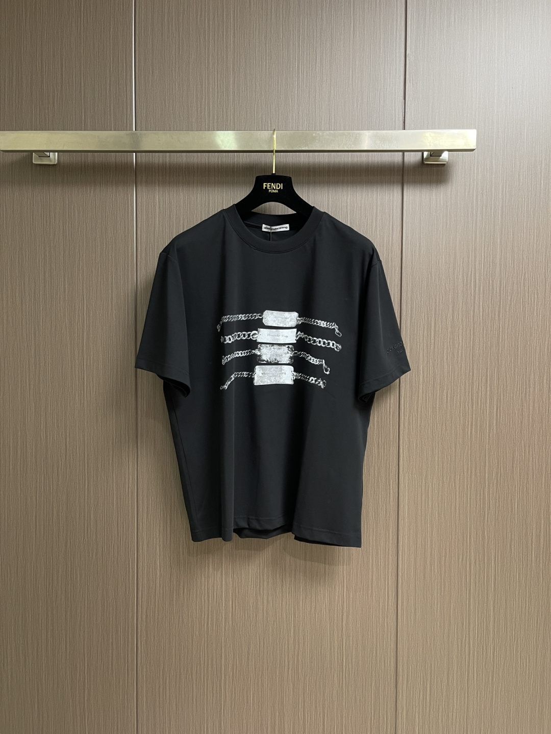 NO:744106,Alexander wang 2026SS early spring three-dimensional printed short-sleeved T-shirt, made of high-quality cotton fabric, skin-friendly and comfortable!  The fit is perfect!  Versatile style!  The logo design is unique, and the upper body effect is fashionable and energetic. Sizes S-XL, T-shirt, tees, t-shirt,19860909Alexander wang 2026SS早春立体印花短袖T恤,采用优质棉质面料,亲肤舒适！版型完美！百搭款！logo设计别具一格,上身效果潮流时尚活力满满.尺码S-XL,,T-shirt,tees，t-shirt,,Men's clothing