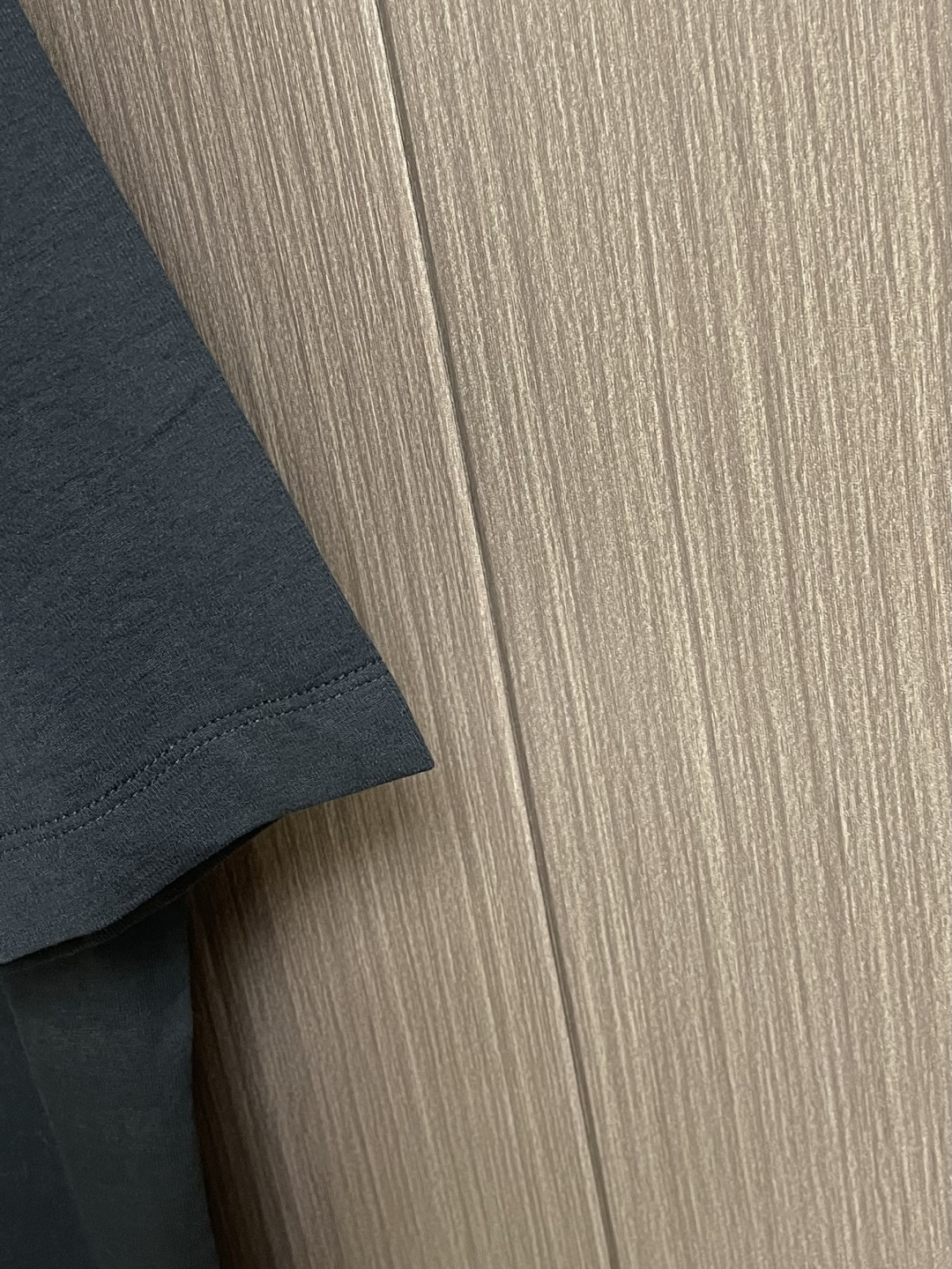 Loro piana LoroPiana 2026ss早春新款短袖T恤打底衫，全品相！采用胸前logo口