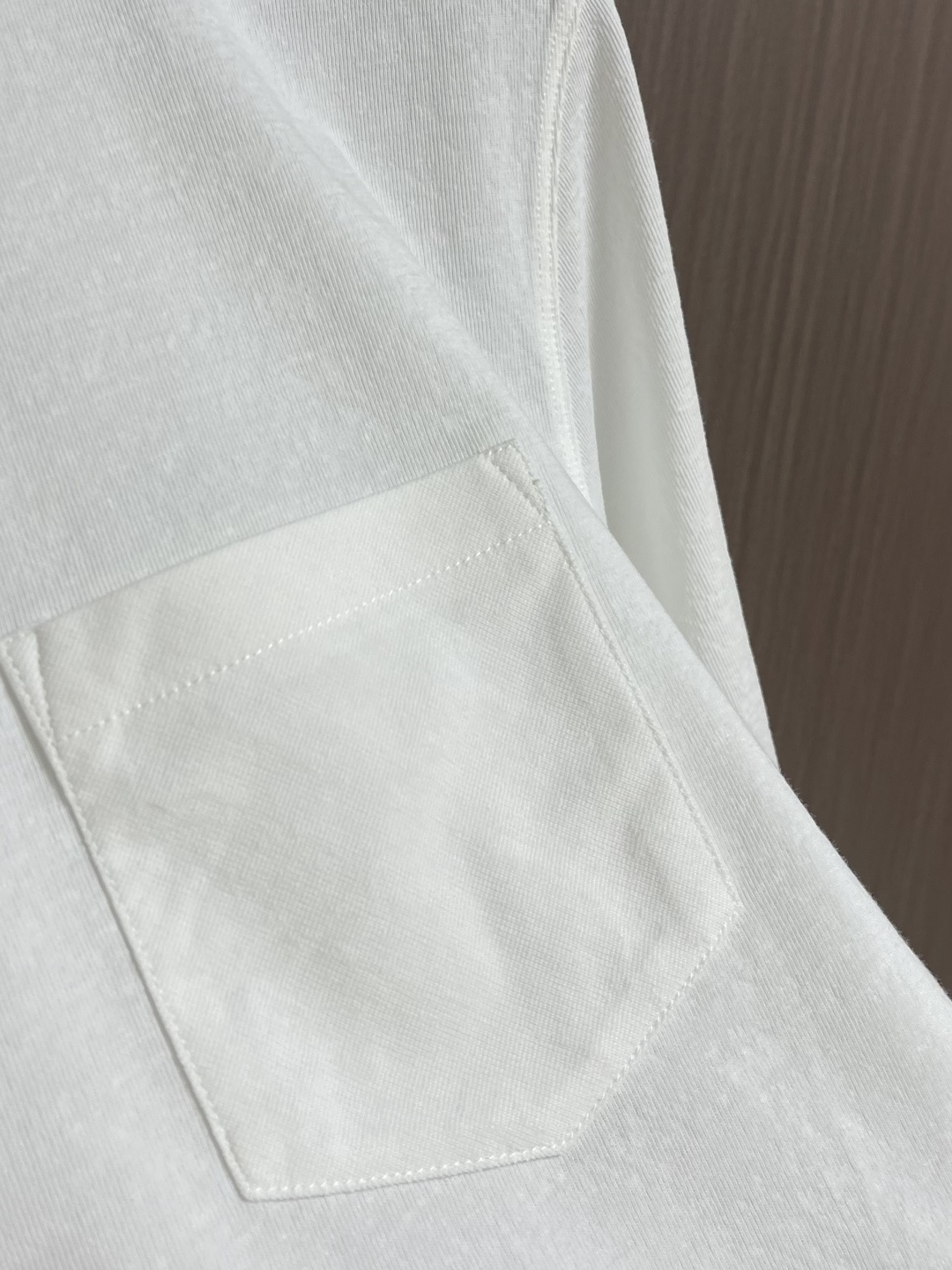 Loro piana LoroPiana 2026ss早春新款短袖T恤打底衫，全品相！采用胸前logo口