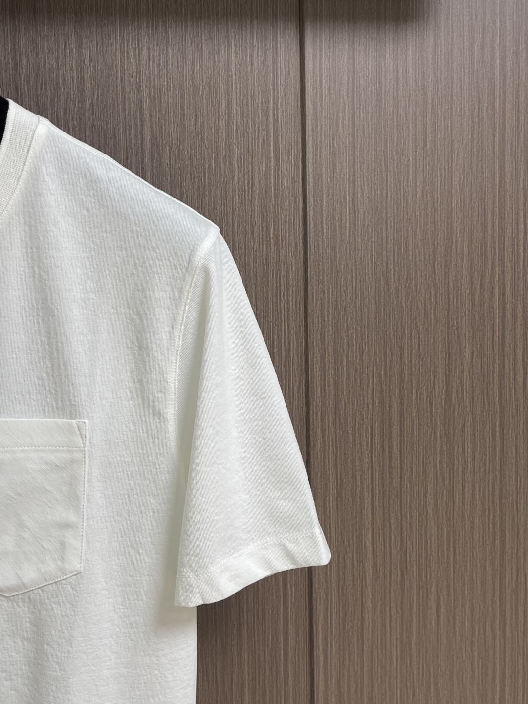 Loro piana LoroPiana 2026ss早春新款短袖T恤打底衫，全品相！采用胸前logo口