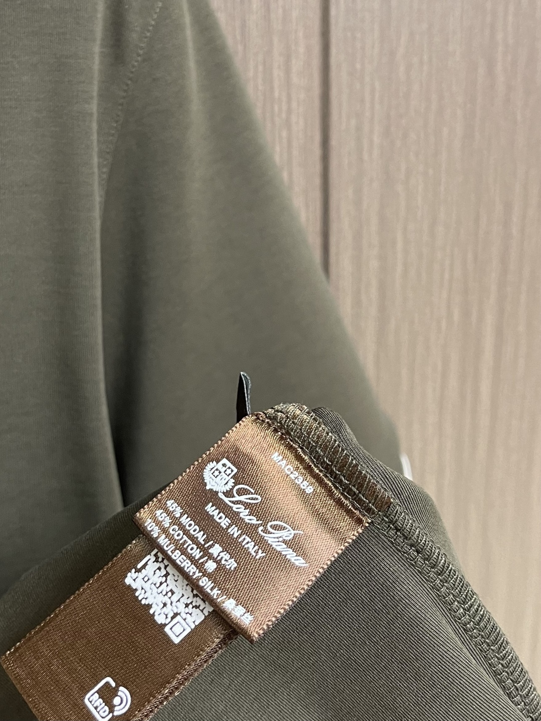 Loro piana Loro Piana 2026ss新款撞色假两件圆领短袖T恤， 百搭款式 任何人都