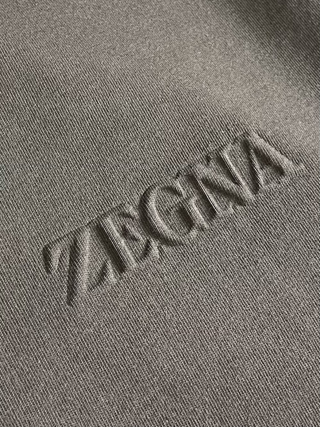 Zegna 2026SS 压印logo标识净色短袖T恤。定制60支三股平纹精棉面料 极致柔软舒适 高端大