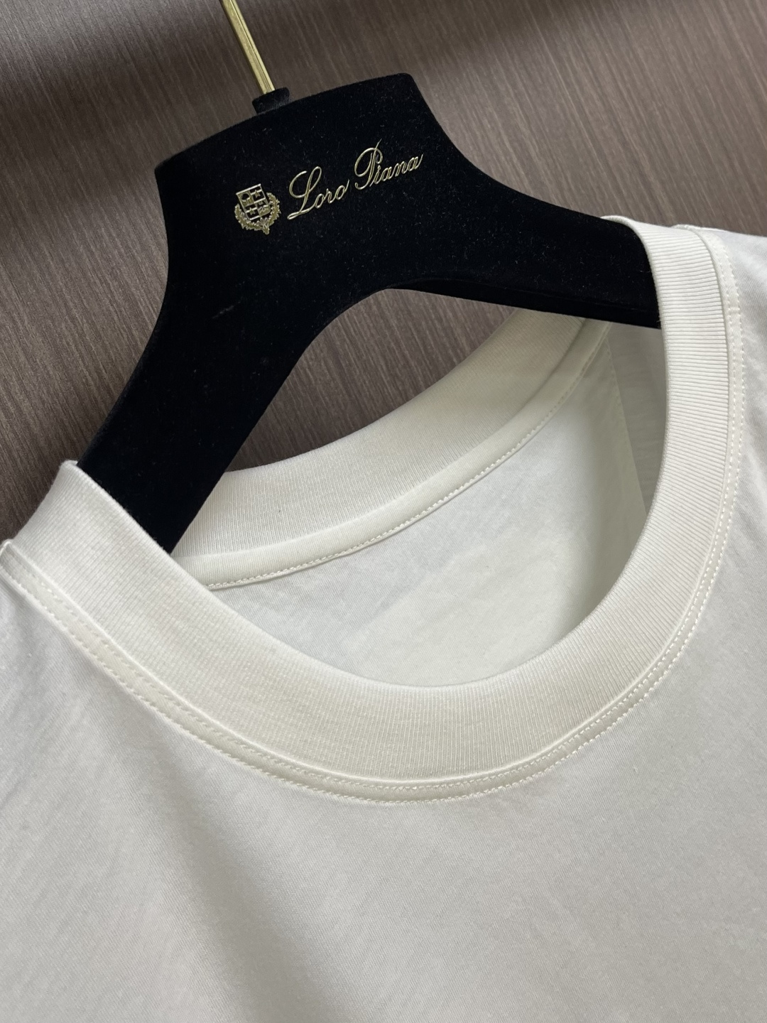 Zegna 杰尼亚2026ss新款圆领短袖T恤，定制新疆长绒棉面料，后背logo标识 高弹面料、久穿不易