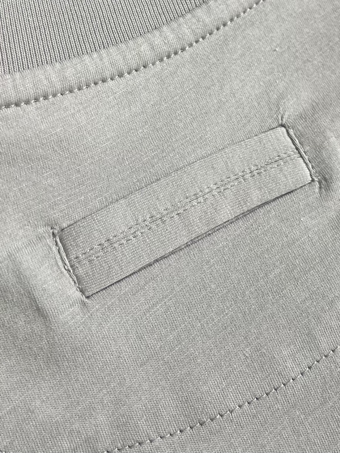 Zegna 杰尼亚2026ss新款圆领短袖T恤，定制新疆长绒棉面料，后背logo标识 高弹面料、久穿不易