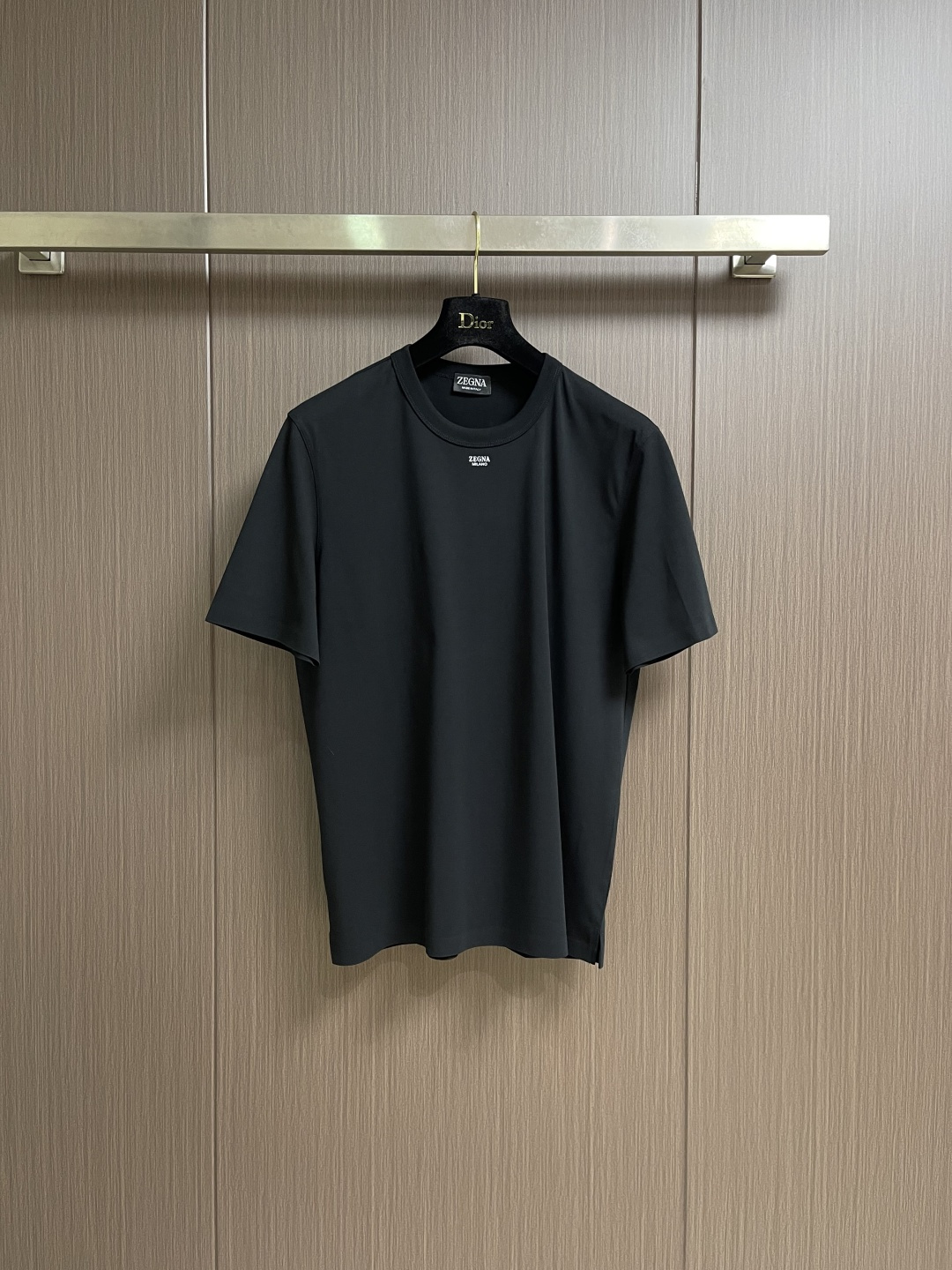 Zegna 杰尼亚2026ss新款圆领短袖T恤，定制新疆长绒棉面料，胶印logo标识 高弹面料、久穿不易