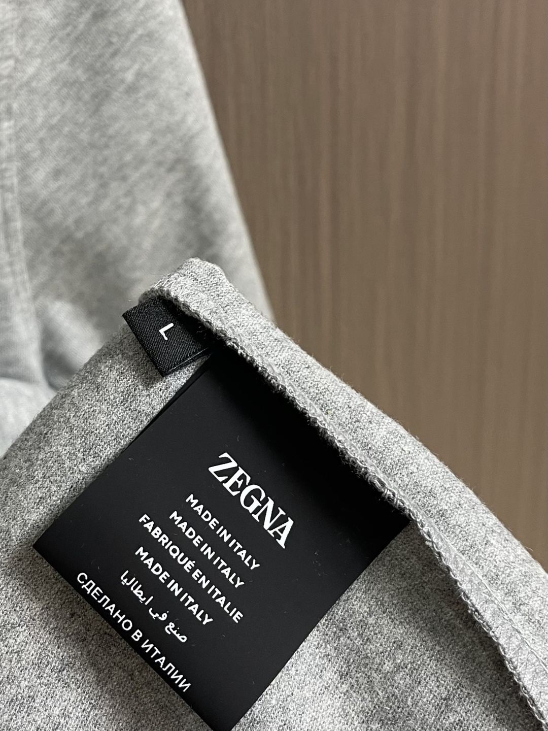 Zegna 杰尼亚2026ss新款圆领短袖T恤，定制新疆长绒棉面料，胶印logo标识 高弹面料、久穿不易