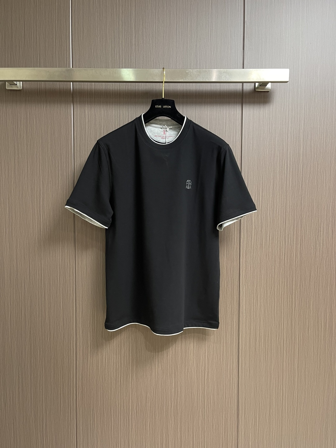 Brunello Cucinelli BC 胸前刺绣假两件圆领短袖T恤，2026SS早春新款短袖 男士日
