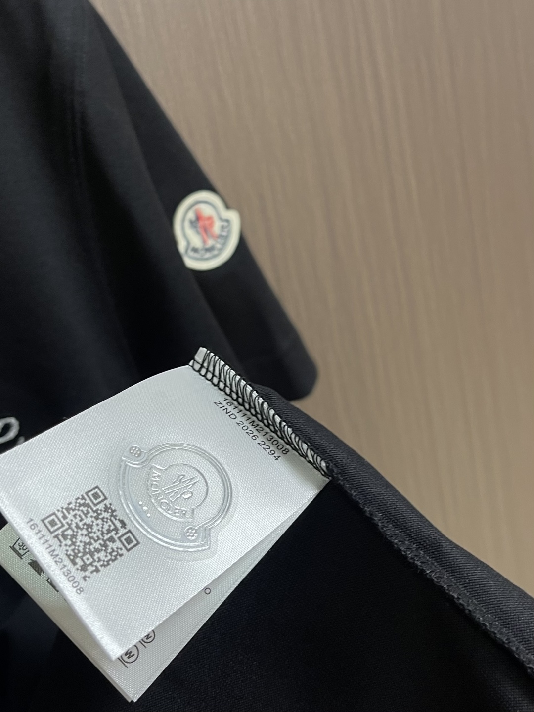 Moncler 2026SS春夏新品字母植绒印花标识短袖T恤，正面