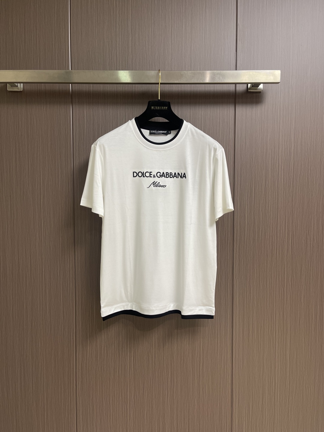DG DOLCE GABBANA 杜嘉班纳2026SS春夏短袖T恤，定制纯棉面料，胸前品牌字母logo刺