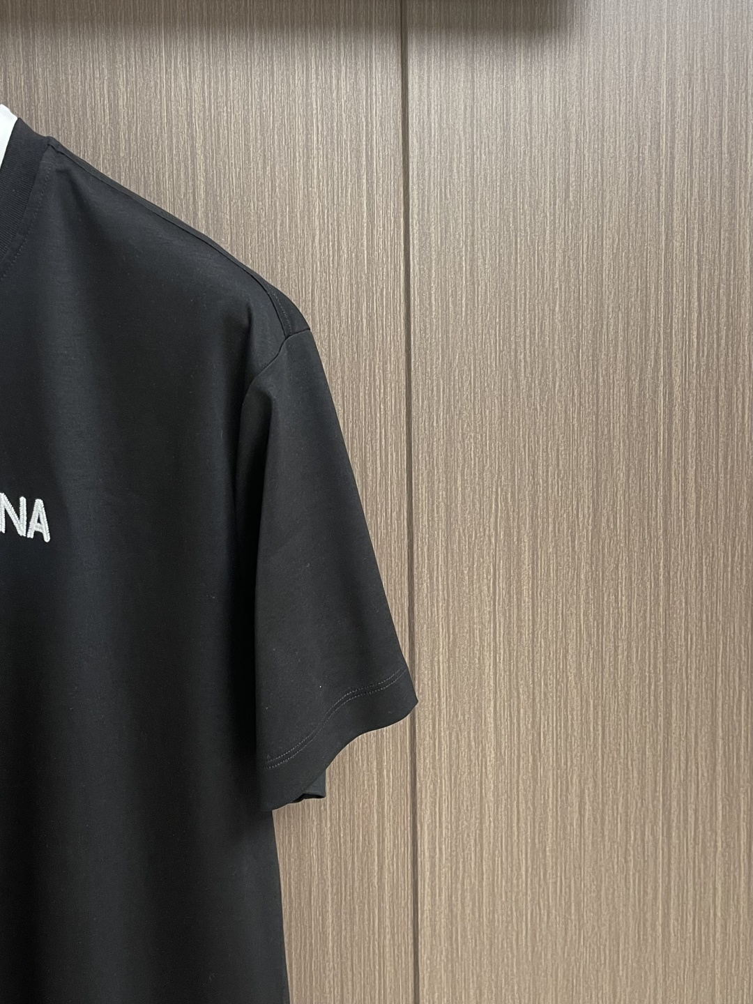 DG DOLCE GABBANA 杜嘉班纳2026SS春夏短袖T恤，定制纯棉面料，胸前品牌字母logo刺