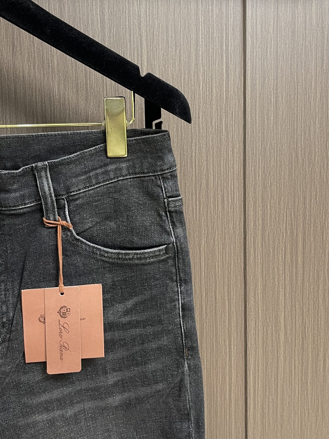 Loro piana LoroPiana 水洗牛仔裤 肉眼可见的利落裁剪，直筒修身款裤型！100%定织定