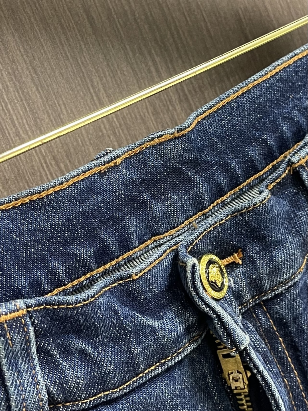 Versace 2026SS早春新款水洗牛仔裤 原版定制复刻 后袋 标识印花，原单品质 进口牛仔面料重工