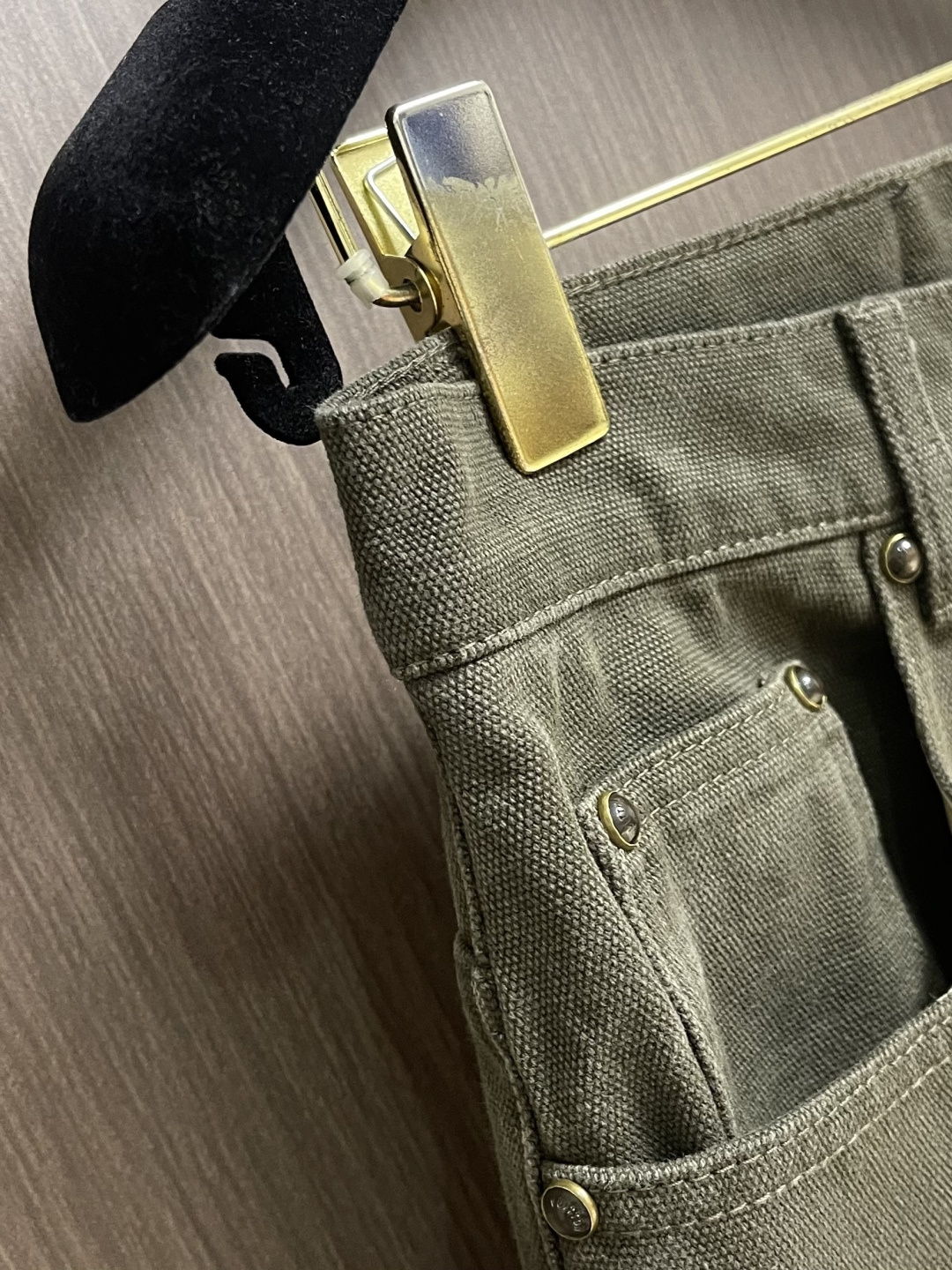 LV 2026ss Monogram 提花翻边牛仔裤，定制定染高克重盎斜纹珠帆牛仔面料，云绒棉袋布，裤腿