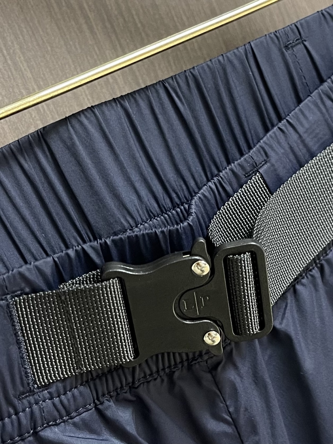 Loro piana LoroPiana 束腿休闲裤 肉眼可见的利落裁剪，直筒修身款裤型！密实齐整走线，