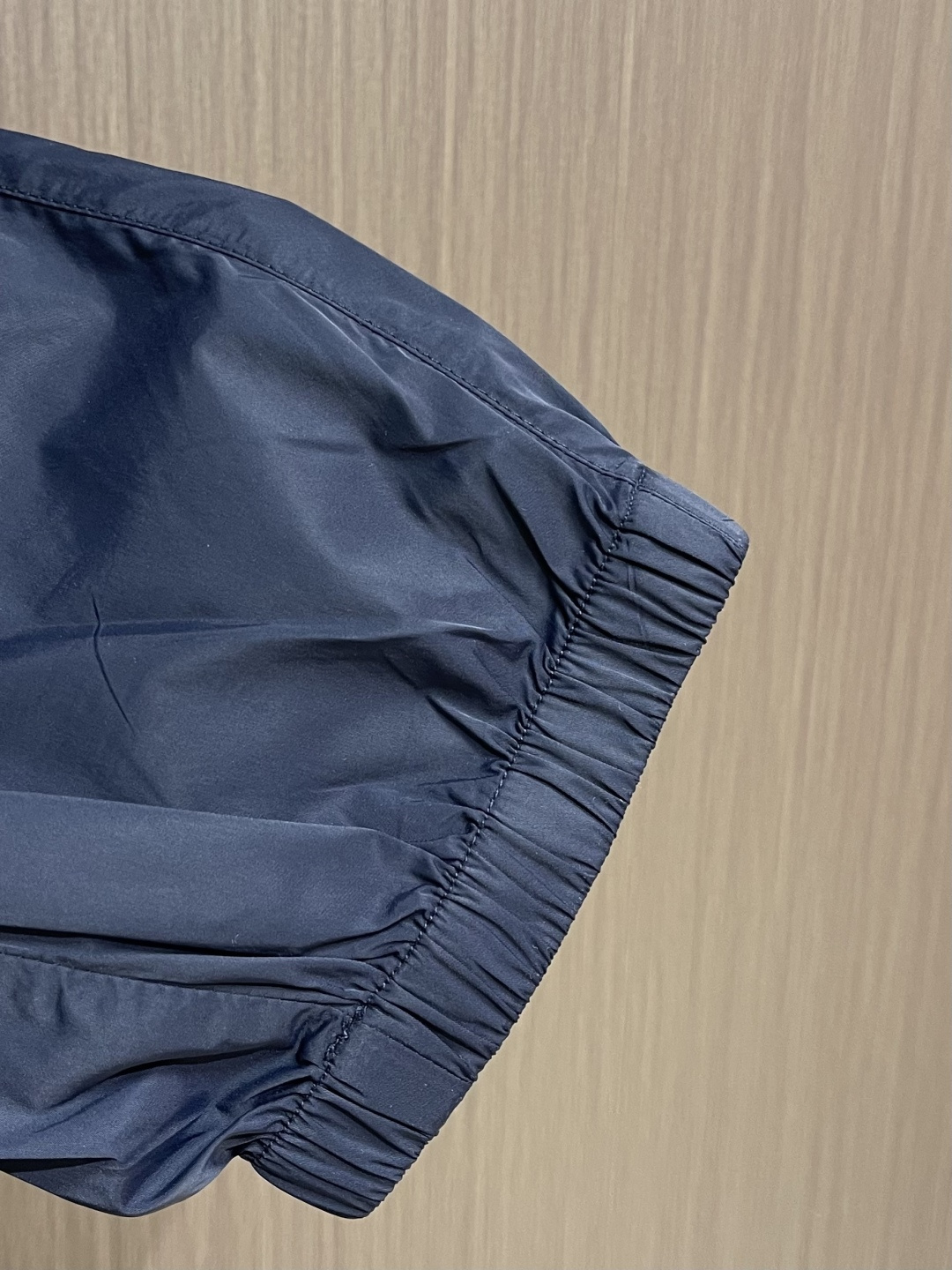Loro piana LoroPiana 束腿休闲裤 肉眼可见的利落裁剪，直筒修身款裤型！密实齐整走线，