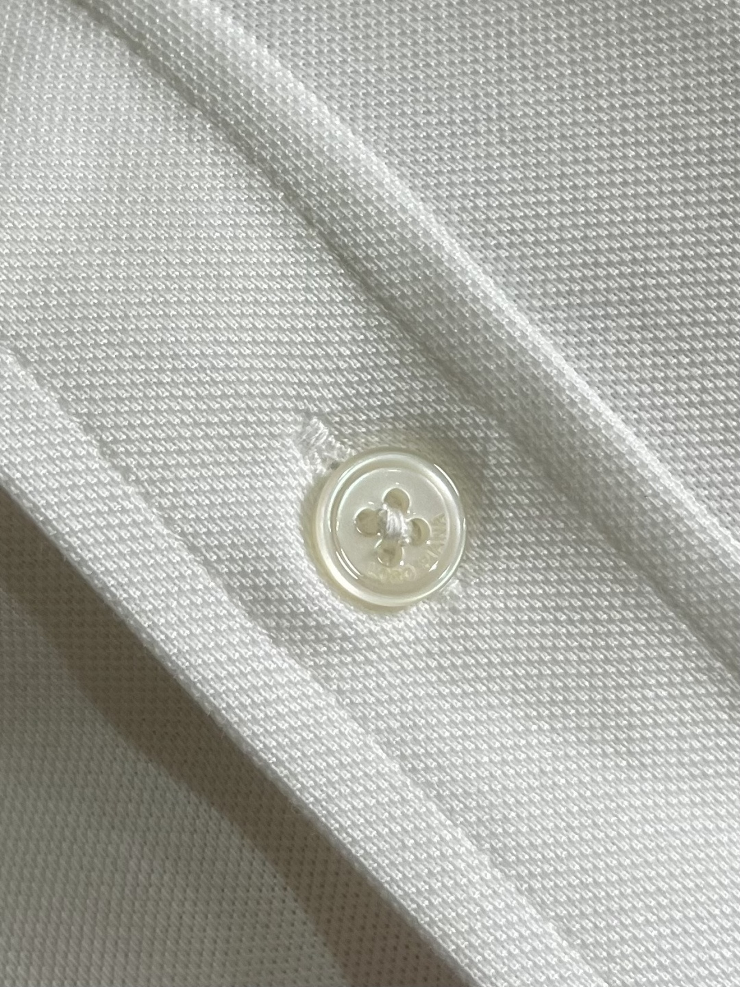 Loro piana Loro Piana 标识刺绣长袖衬衫 定制铂金纱府绸 质感卓越 舒适贴肤 一抹简