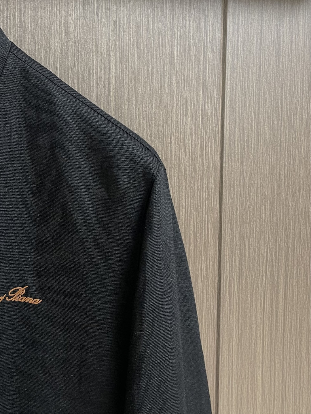 loro Piana loroPiana 2026ss早春新品立领夹克，把高级感穿在日常，甄选高支面料，