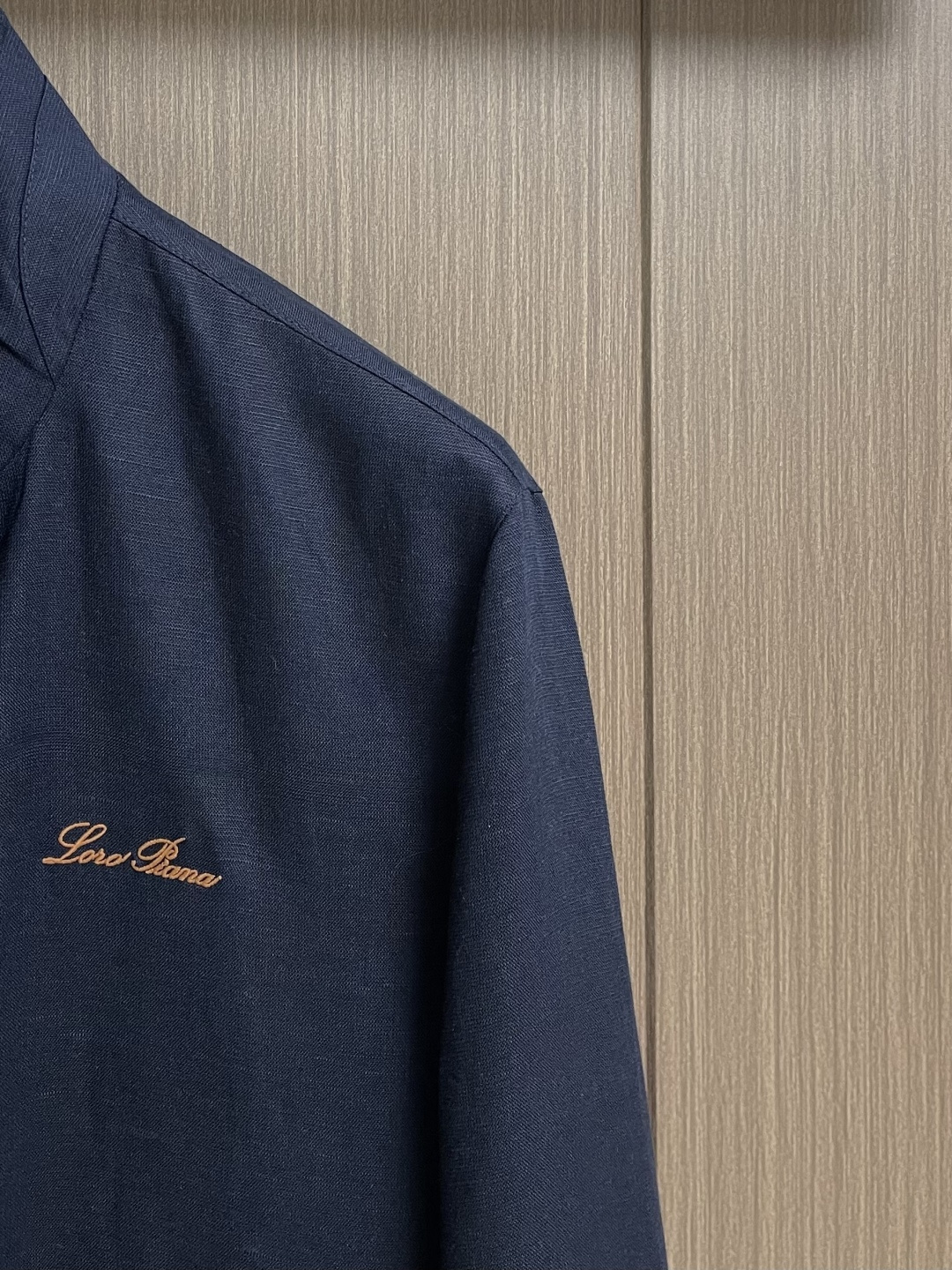 loro Piana loroPiana 2026ss早春新品立领夹克，把高级感穿在日常，甄选高支面料，
