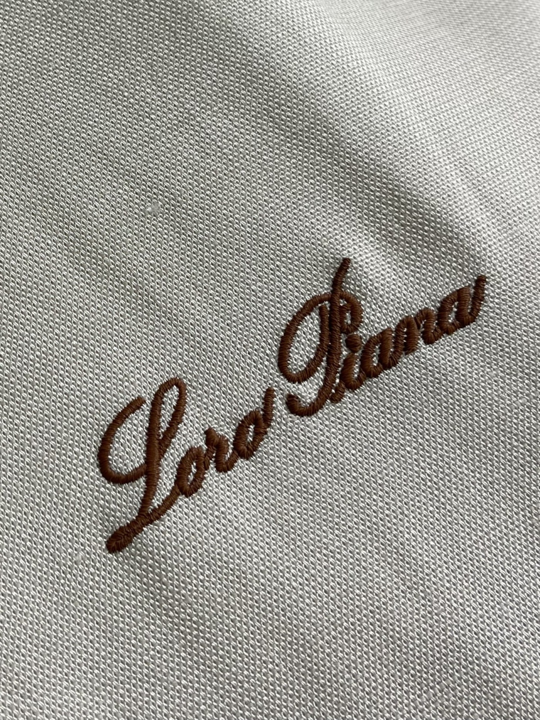 loro Piana loroPiana 2026ss早春新品立领夹克，把高级感穿在日常，甄选高支面料，