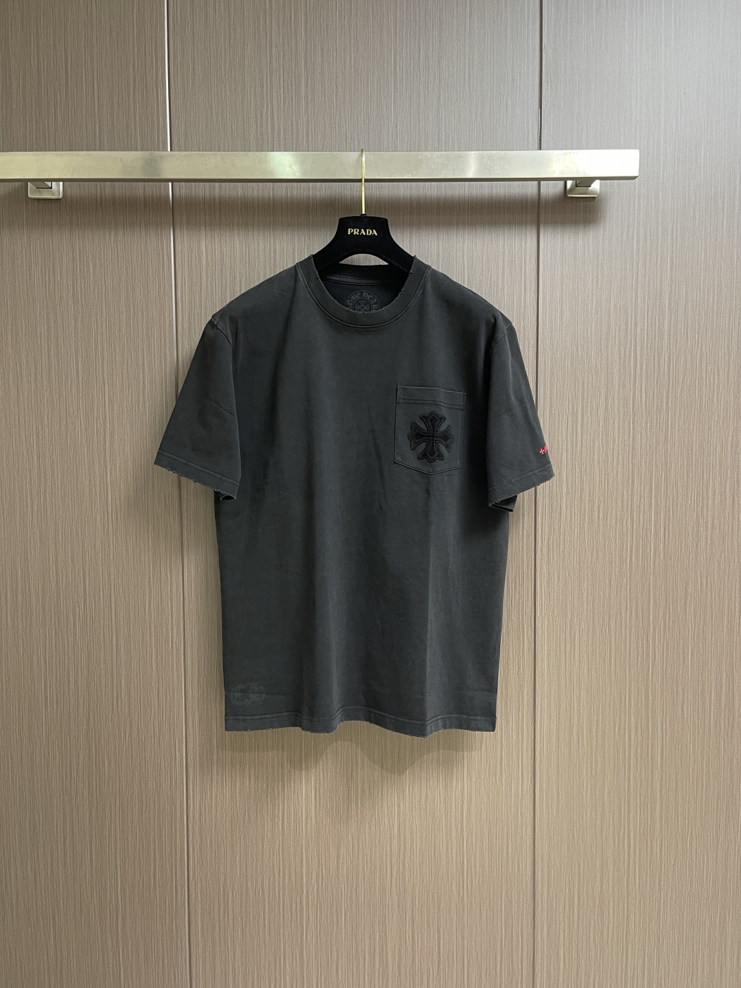 Chrome Hearts CH 克罗心十字花刺绣口袋短袖T恤 定制云绒平纹磨毛针织料 爽滑细腻 舒适贴