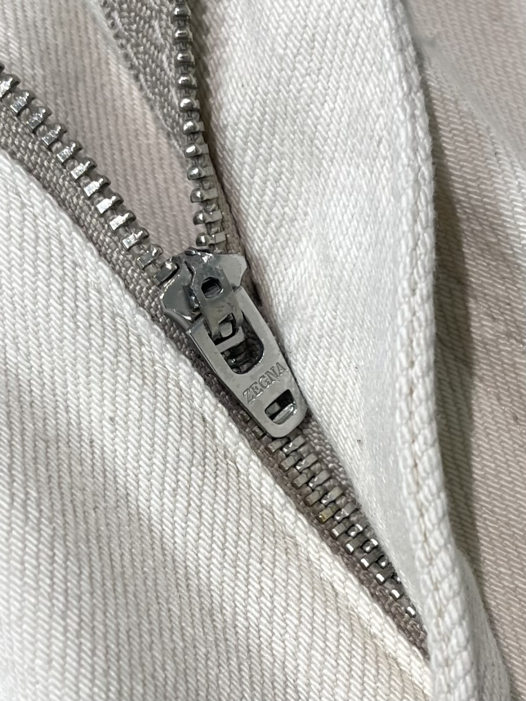 Ermenegildo zegna 2026SS早春新品，直筒牛仔裤，进口原版水洗弹力面料，上身舒适透气