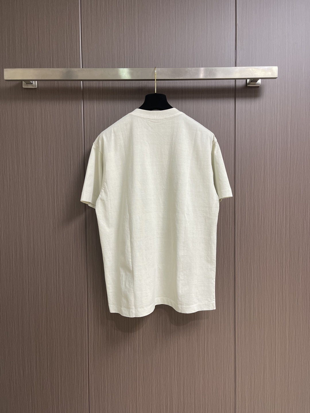 ACNE STUDIOS 草写字母印花短袖T恤，采用定制220G32s85％竹节棉＋15％亚麻混纺面料上