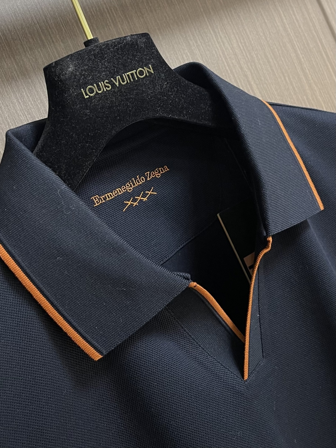 zegna 2026ss早春时装款男士短袖Polo衫，非常明星级的一款单品，颜值度极高，即大气又有内涵，