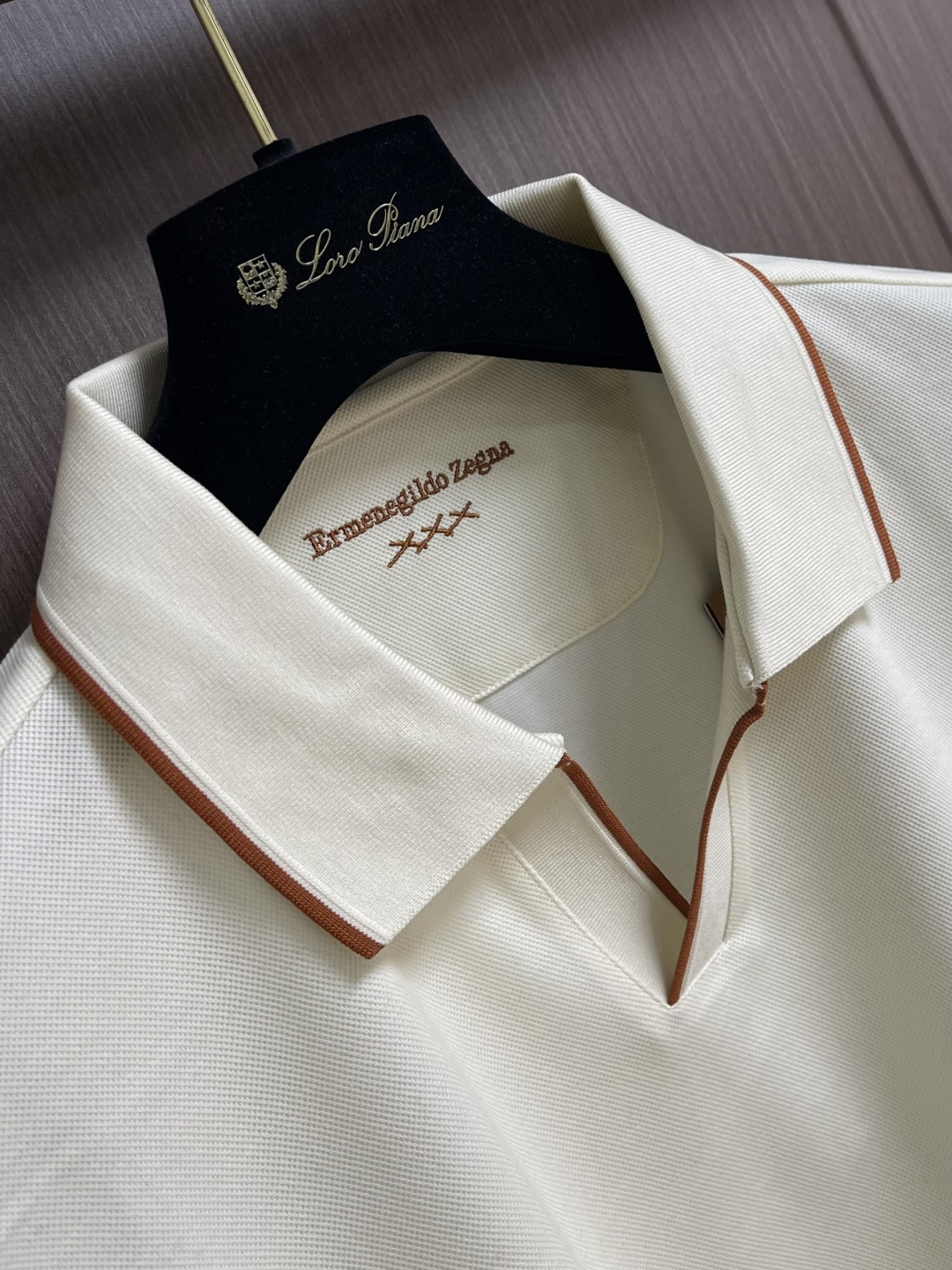 zegna 2026ss早春时装款男士短袖Polo衫，非常明星级的一款单品，颜值度极高，即大气又有内涵，