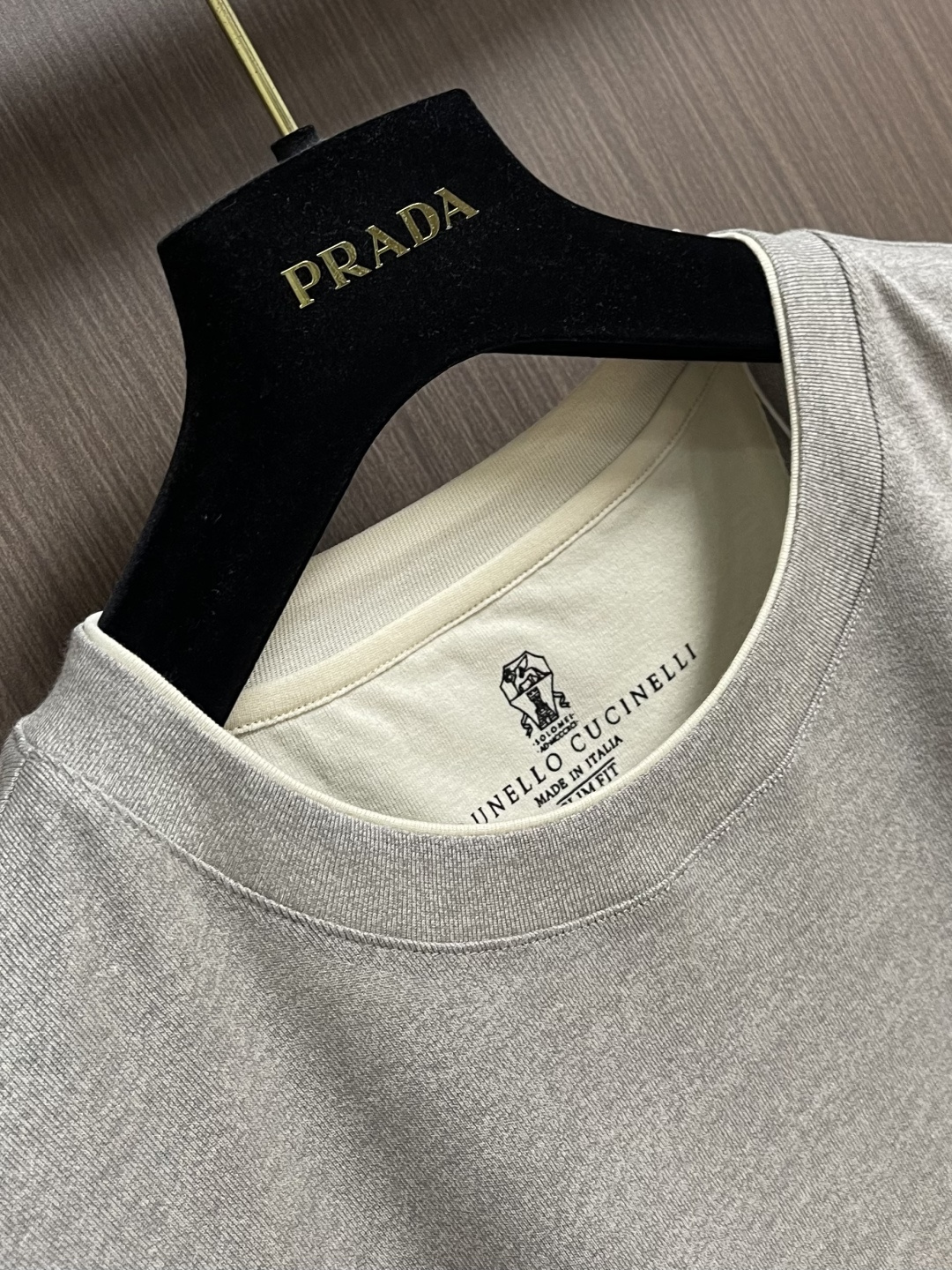 Brunello Cucinelli BC 刺绣短袖T恤 定制密织平纹有机棉 紧密细腻 舒适贴肤 标志性
