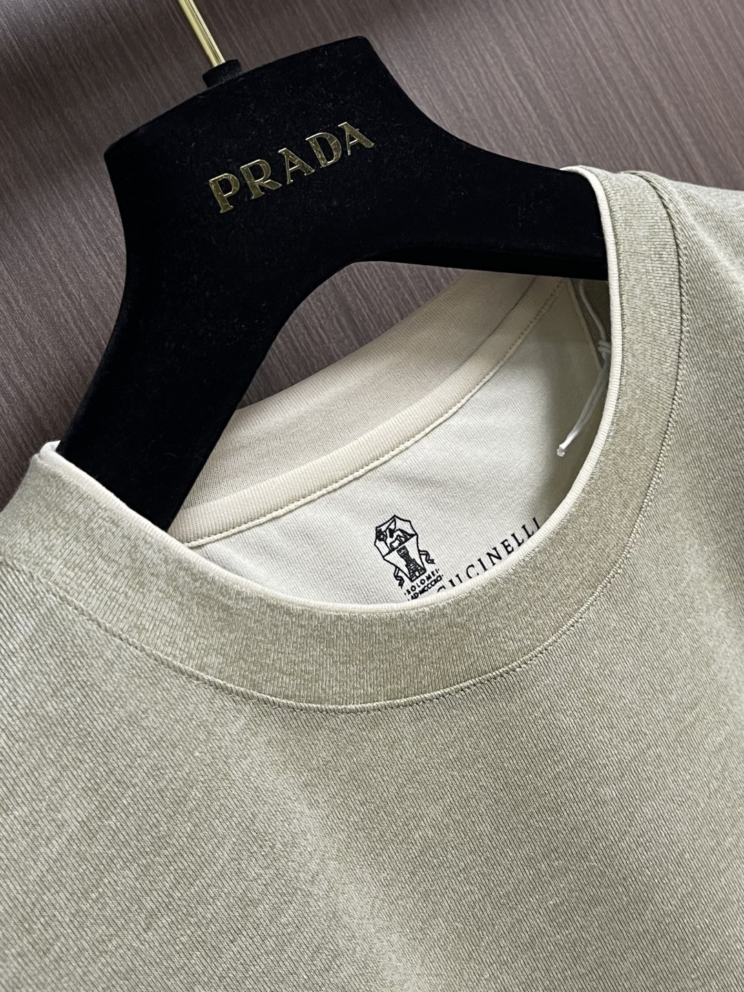 Brunello Cucinelli BC 刺绣短袖T恤 定制密织平纹有机棉 紧密细腻 舒适贴肤 标志性