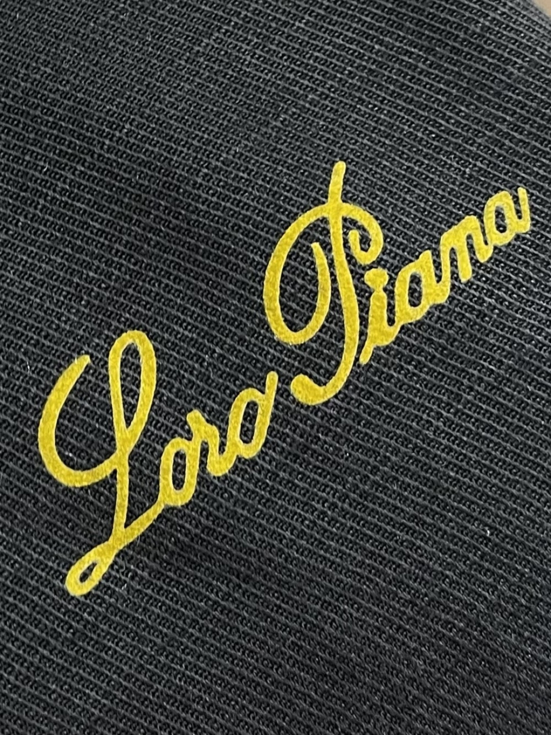 Loro Piana 印花标识直筒休闲裤 肉眼可见的利落裁剪，车线工整、细节无可挑剔，经典百搭 上身有总