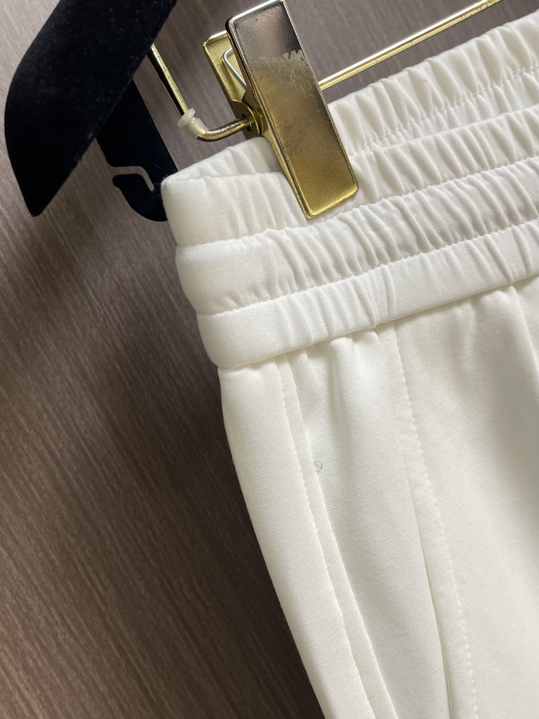 Loro Piana loroPiana 2026FW夏季新款直筒卫裤休闲裤，定制混纺面料软糯舒集高级感