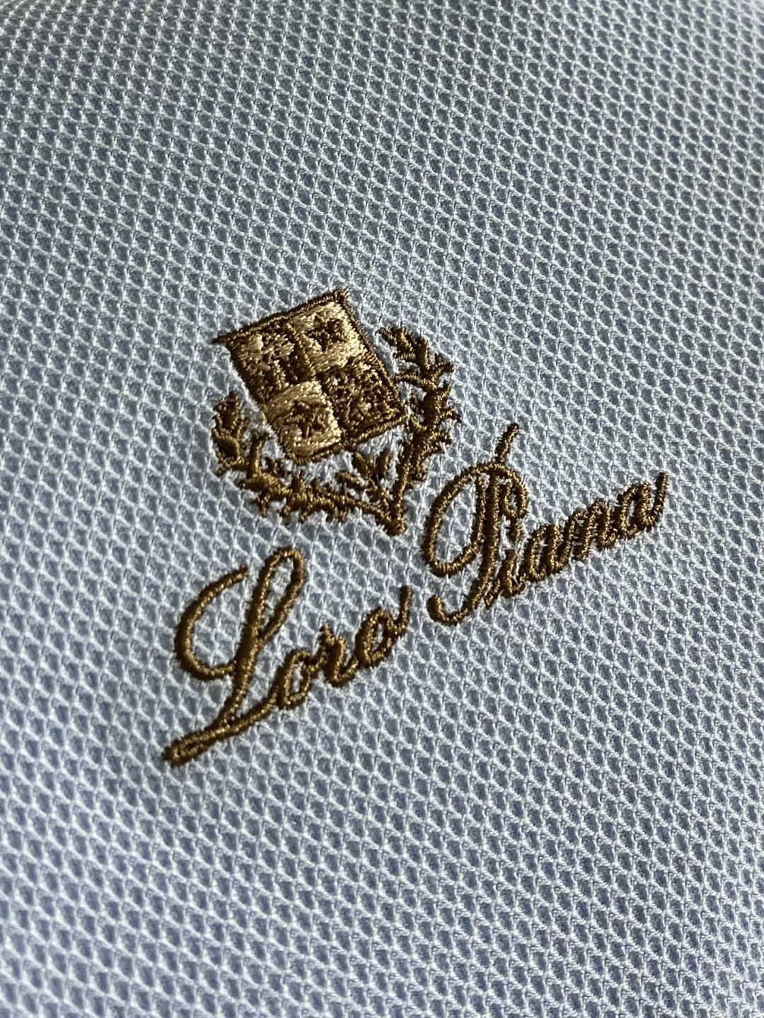 loro Piana loroPiana 2026SS春夏新品珠地网眼圆领T恤，100％长绒棉打造。珠地