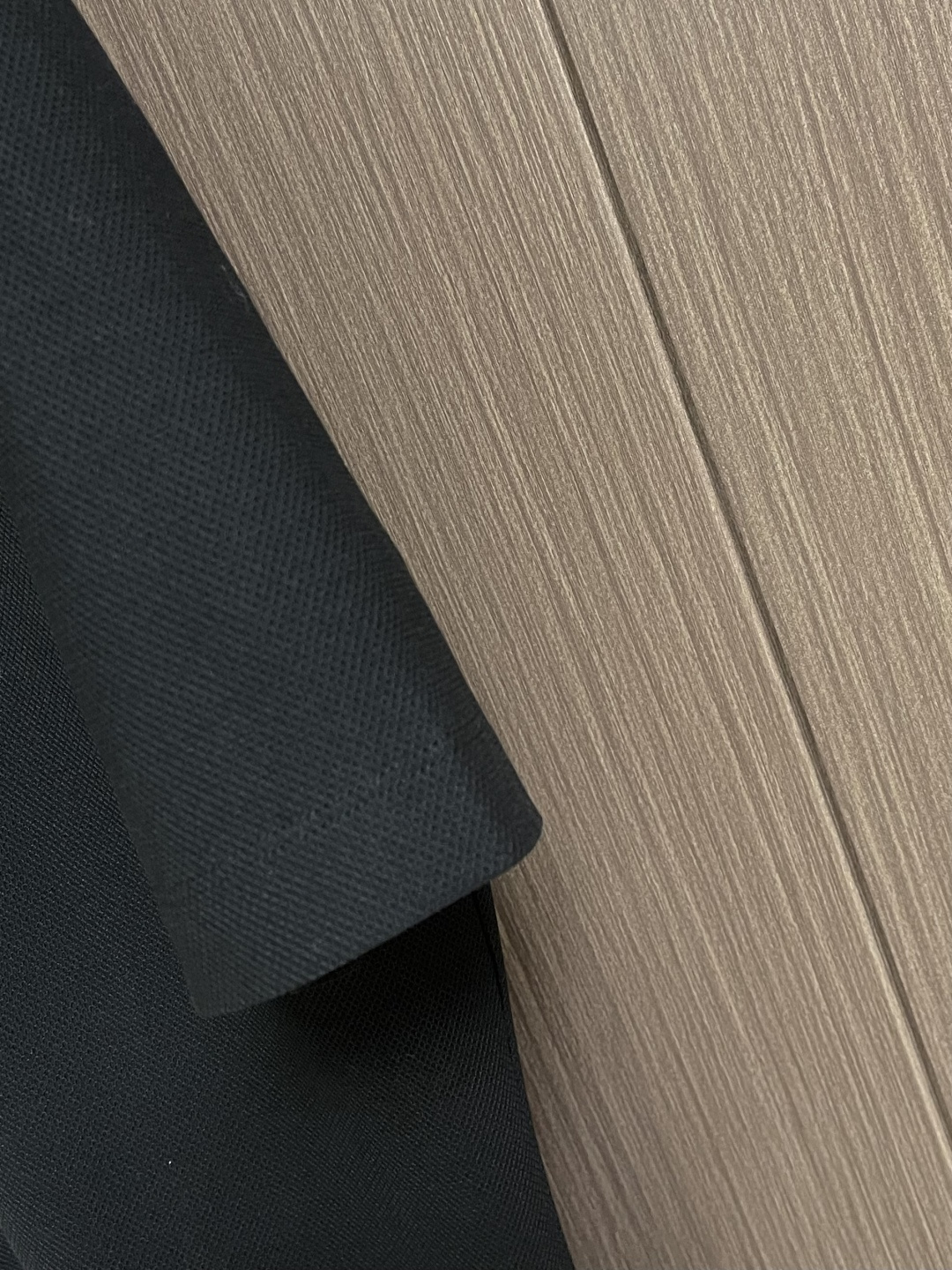 loro Piana loroPiana 2026SS春夏新品珠地网眼圆领T恤，100％长绒棉打造。珠地