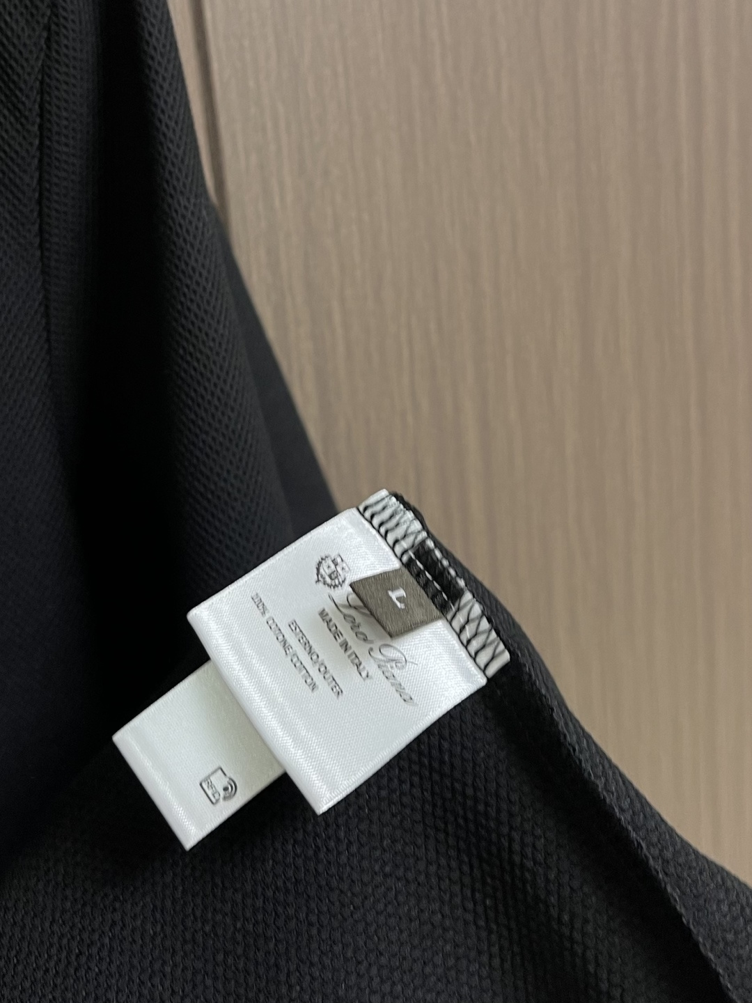 loro Piana loroPiana 2026SS春夏新品珠地网眼圆领T恤，100％长绒棉打造。珠地