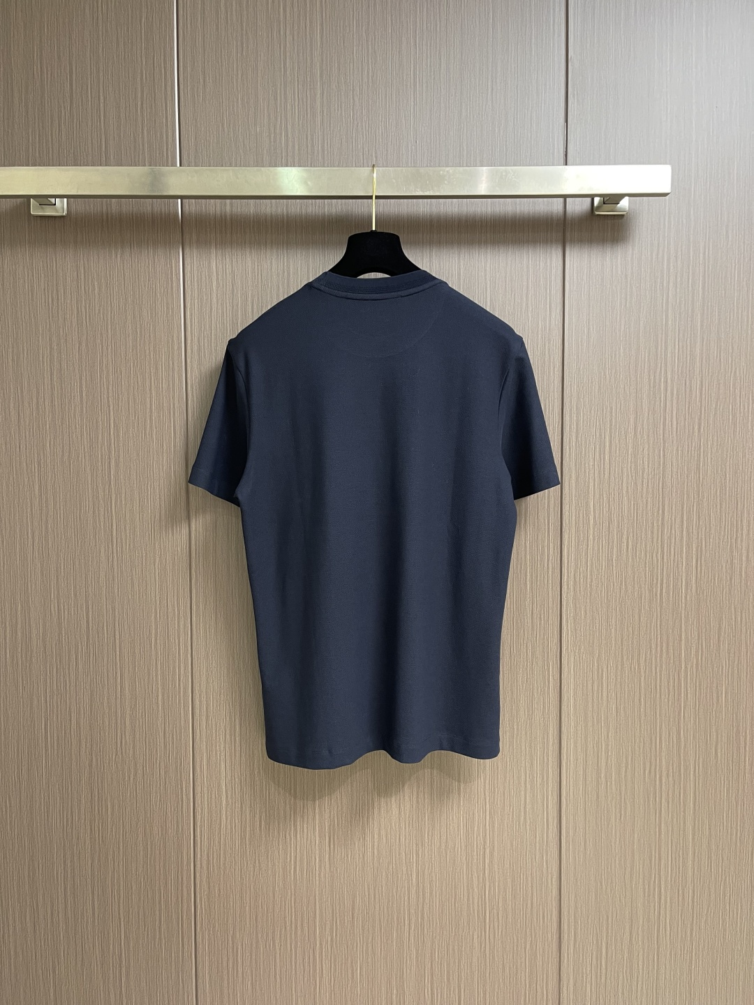 loro Piana loroPiana 2026SS春夏新品珠地网眼圆领T恤，100％长绒棉打造。珠地