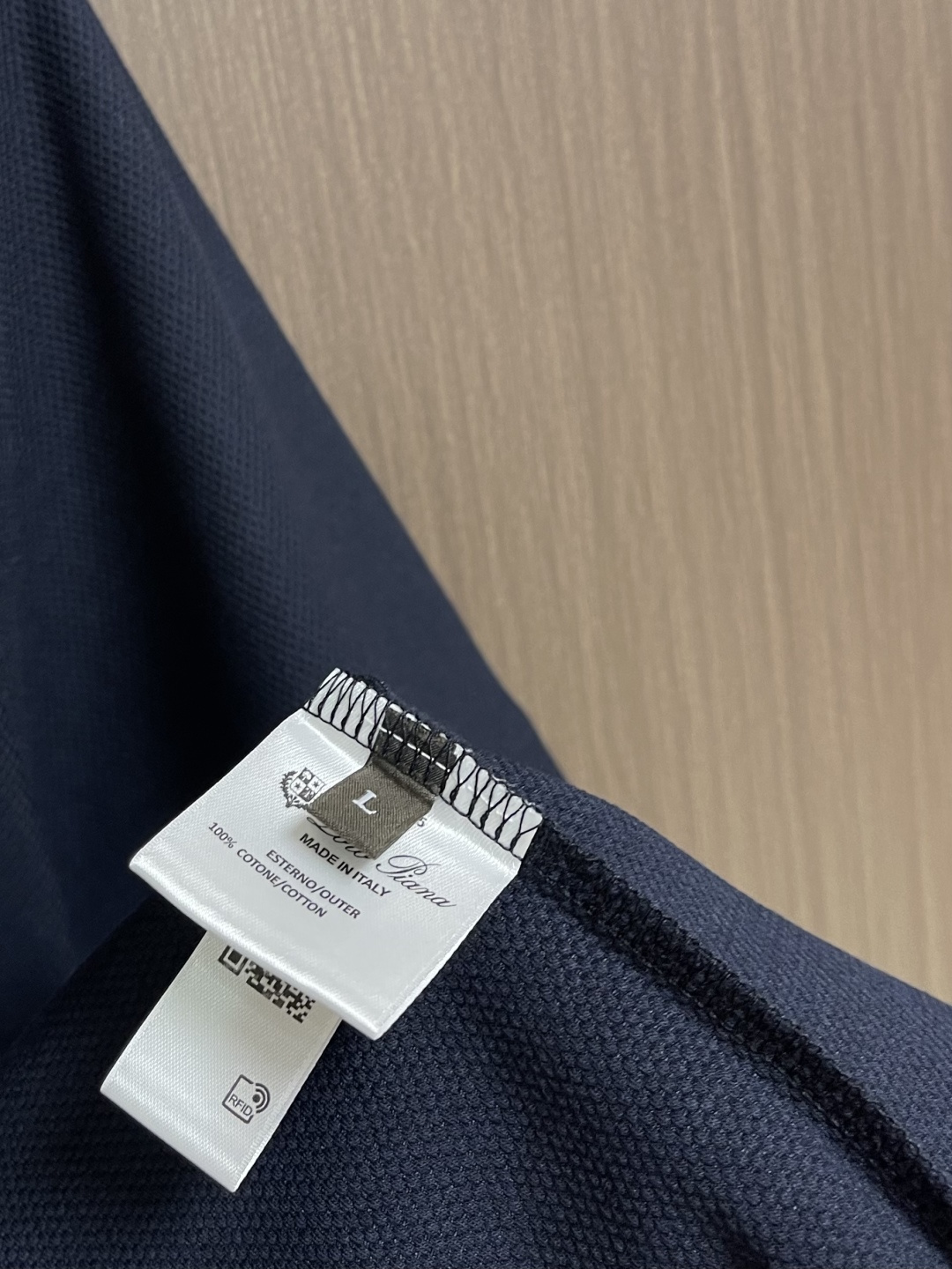 loro Piana loroPiana 2026SS春夏新品珠地网眼圆领T恤，100％长绒棉打造。珠地