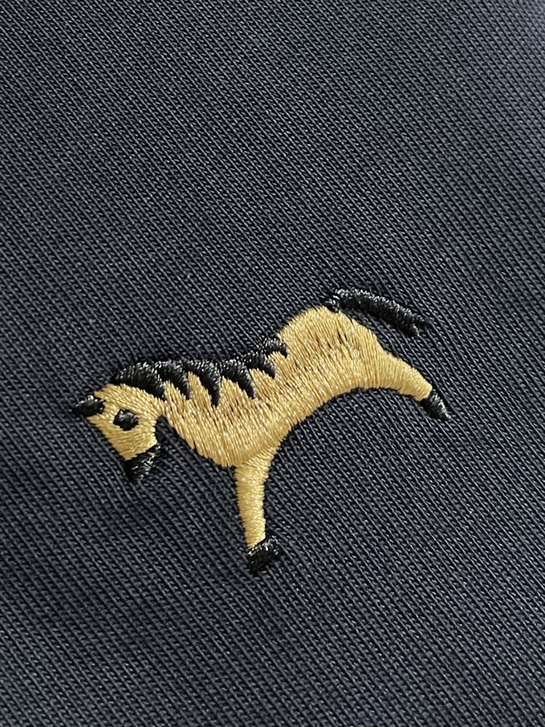 Thom Browne TB 满身小马重工刺绣翻领Polo衫 马年限定珠地纯棉色织，效果立体有型， 小马