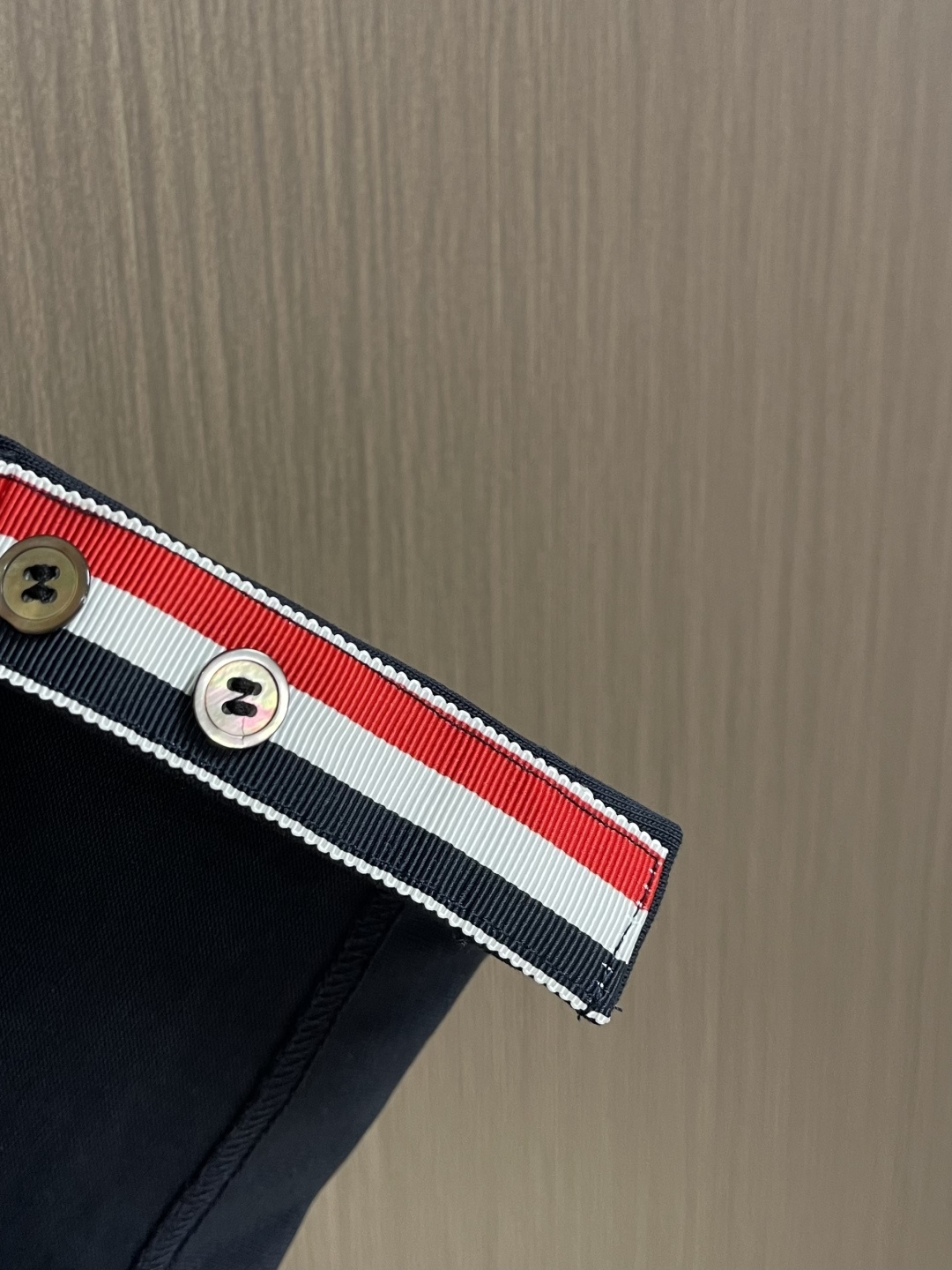 Thom Browne TB 满身小马重工刺绣翻领Polo衫 马年限定珠地纯棉色织，效果立体有型， 小马