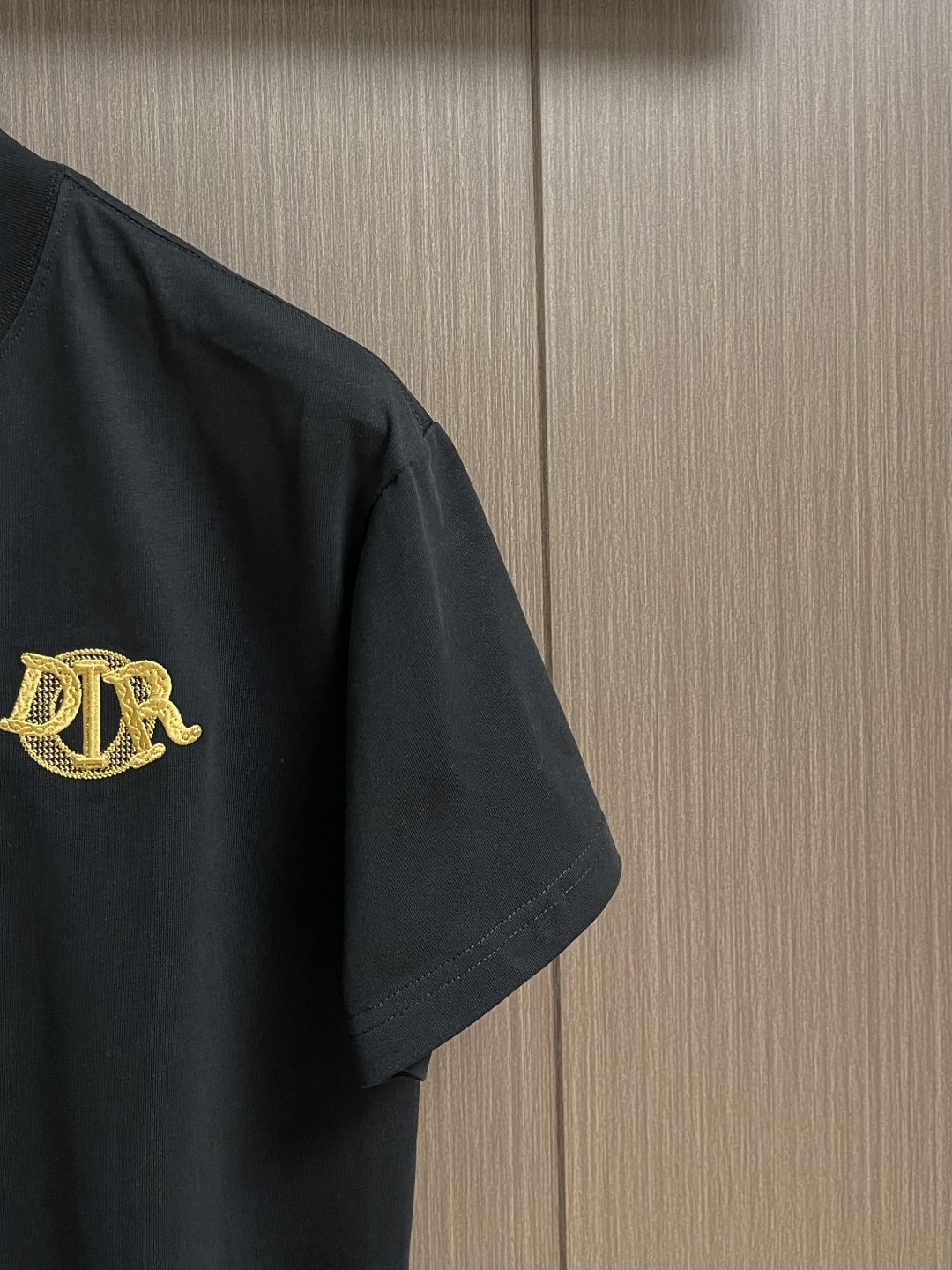 DIOR 2026ss 夏季新款小标logo标识刺绣圆领短袖T恤，定制客供面料精选丝光棉 轻薄透气 上身
