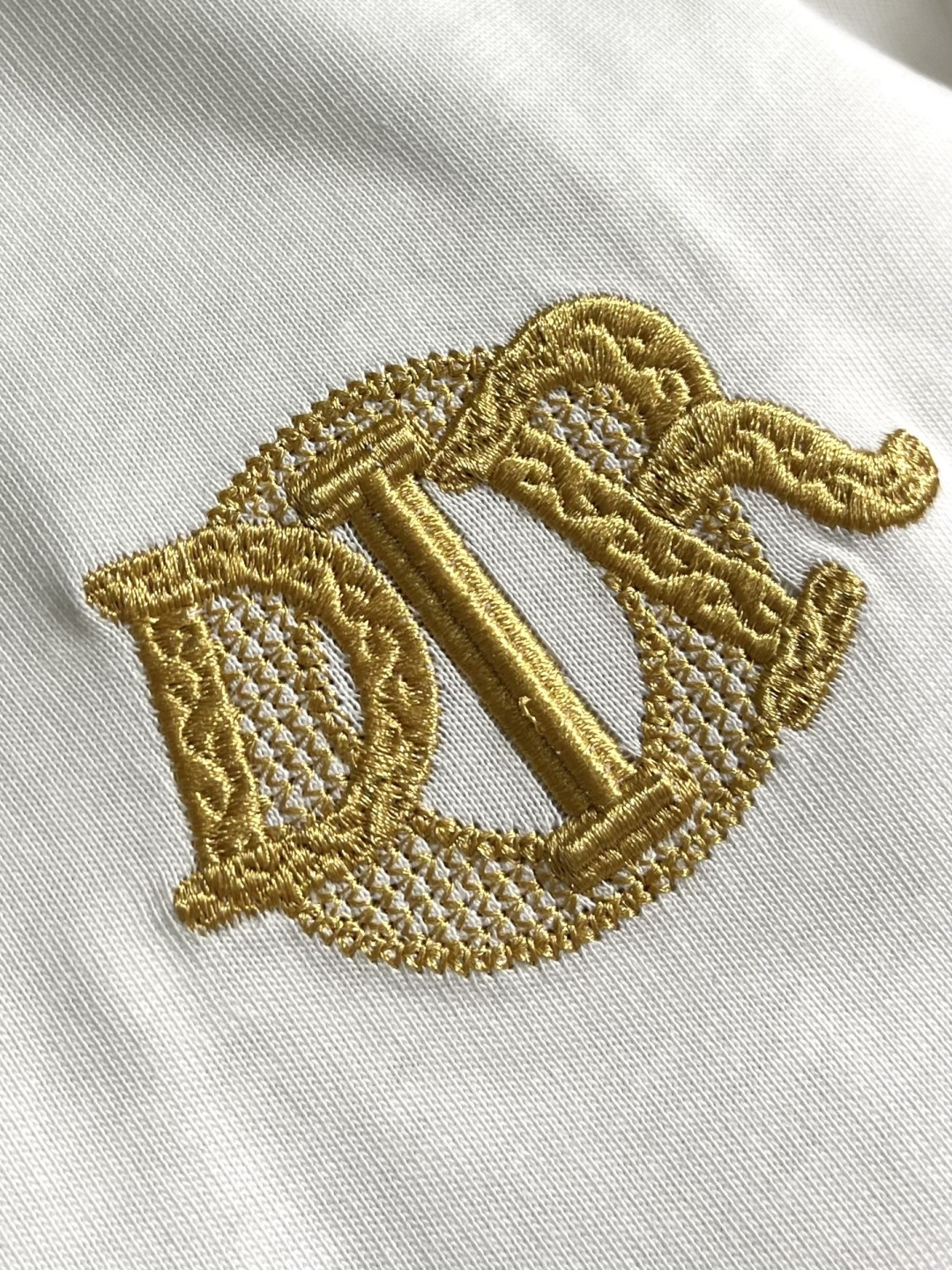 DIOR 2026ss 夏季新款小标logo标识刺绣圆领短袖T恤，定制客供面料精选丝光棉 轻薄透气 上身