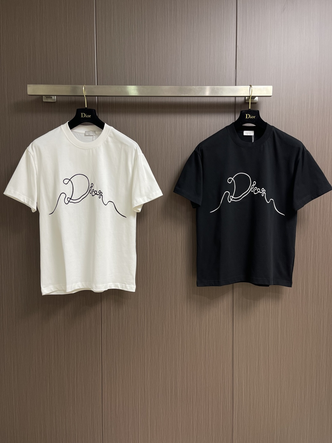 DIOR 2026ss 夏季新款logo标识刺绣圆领短袖T恤，定制客供面料精选丝光棉 轻薄透气 上身丝滑